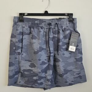 Layer 8 Men's Active Shorts large  camouflage